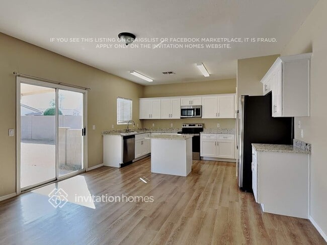 Building Photo - 14451 N 132nd Dr