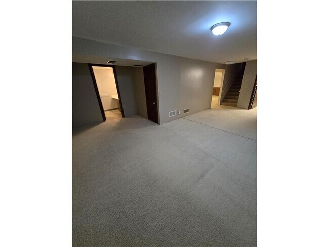 Building Photo - 3209 Welcome Ave N