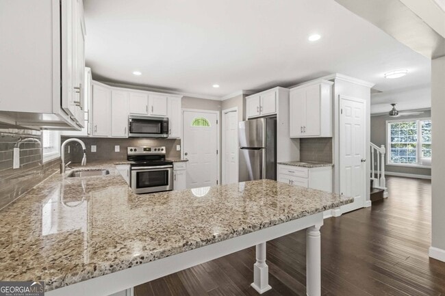 Building Photo - 1448 Rome Dr NW
