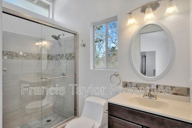 Building Photo - 1512 S Stage Coach Ln