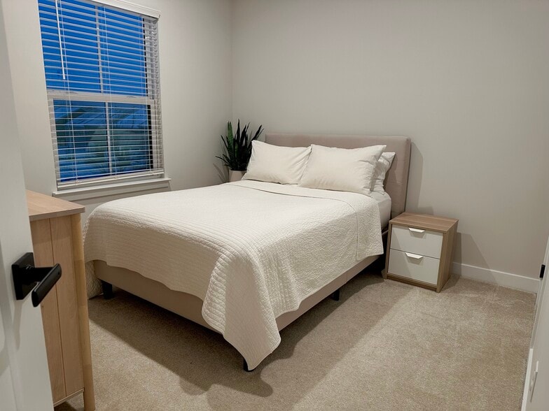 Building Photo - 221 Marketplace Ave