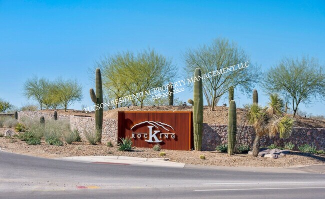 Building Photo - 7842 S New Strike Way