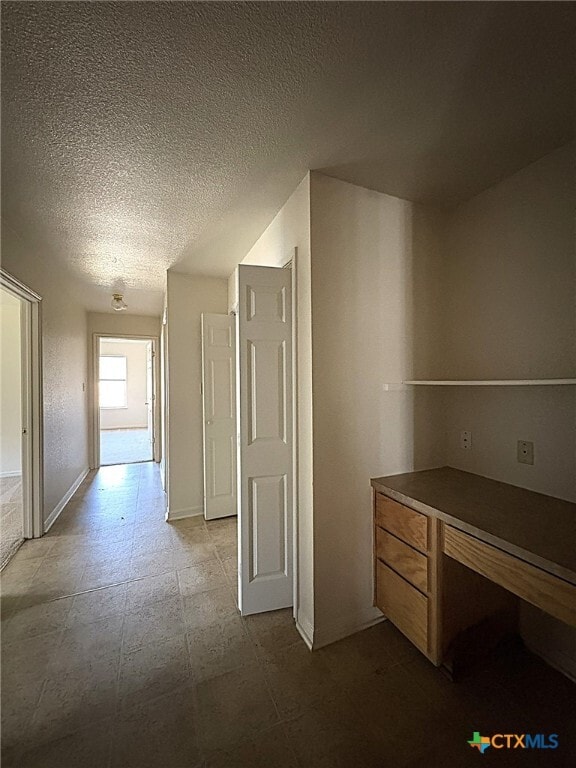 Building Photo - 2703 Vernice Loop