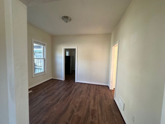 Building Photo - Meinecke Single Family Home