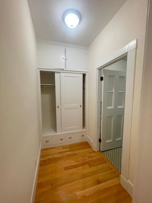 Building Photo - 504 Beacon St