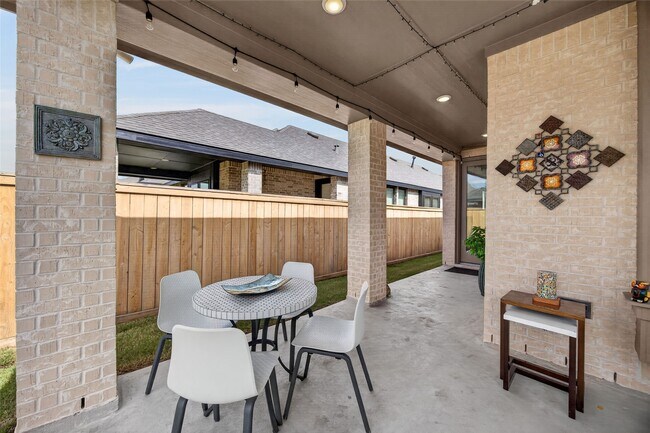 Building Photo - 21207 Electric Lgt Trl
