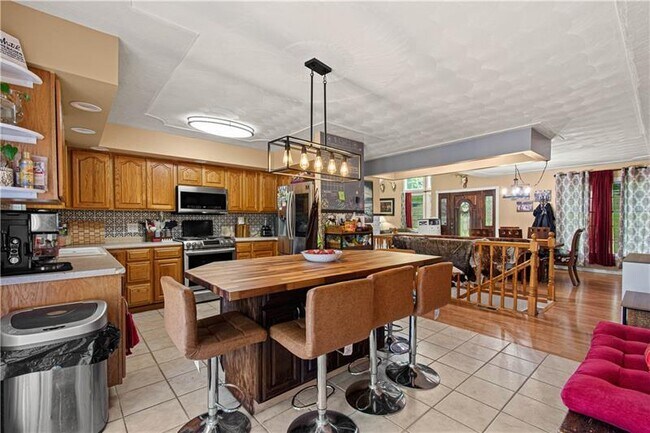 Building Photo - 3054 Bedillion Rd