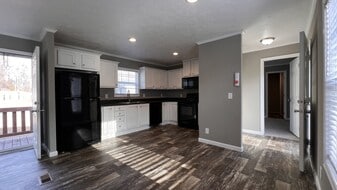 Building Photo - 252 Field Pine Dr