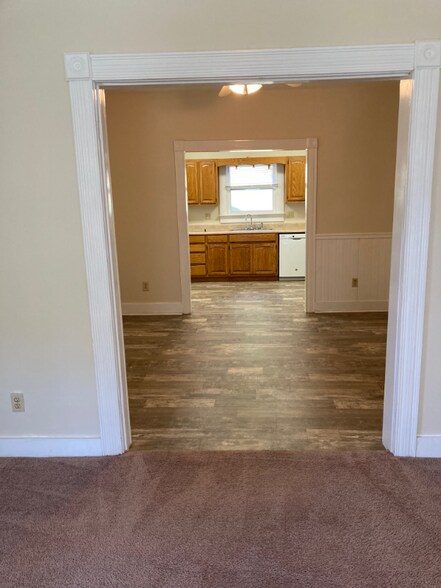 Building Photo - 2583 Wet Prong Rd