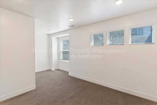 Building Photo - 1173 Shady Brook Ln S