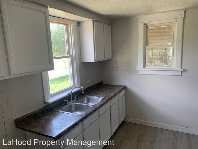 Building Photo - 3 br, 2 bath House - 2802 W Seibold st
