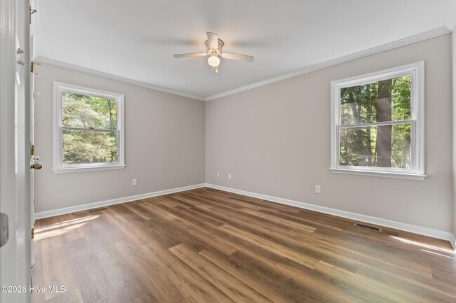 Building Photo - 24 Spring Lake Dr