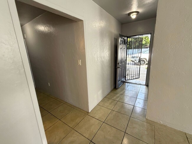 Building Photo - 1711 NW 135th St