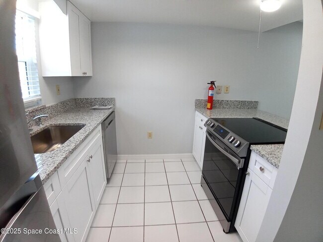 Building Photo - 183 Ulster Ln