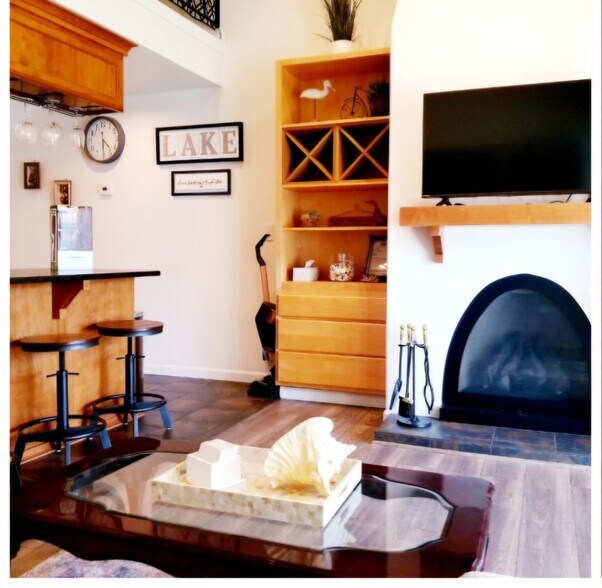 Building Photo - 301 Iberian Way