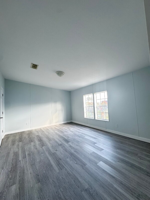 Building Photo - 1005 Waterway Dr