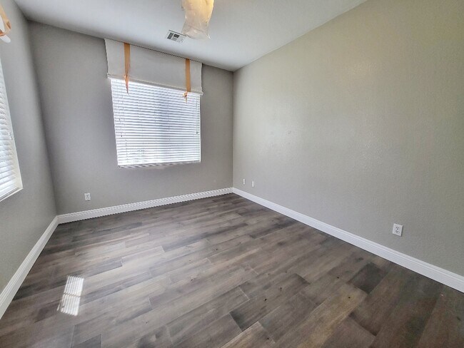 Building Photo - 4501 Imperial Orchard St