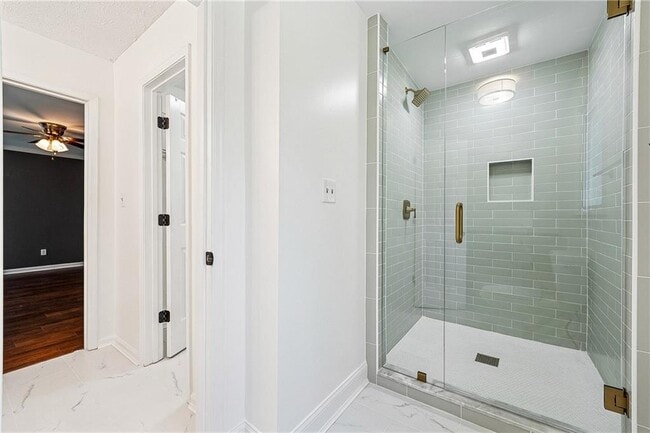 Building Photo - 5600 Surrey Ct