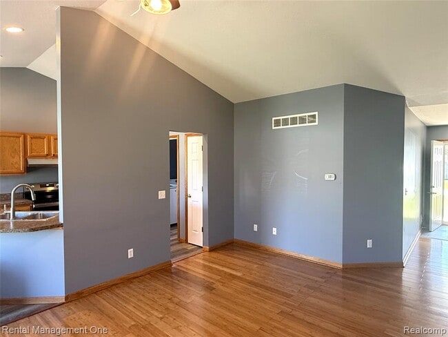 Building Photo - 3023 3rd St