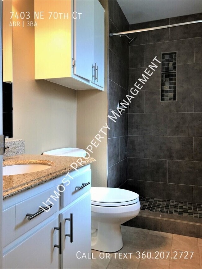 Building Photo - 7403 NE 70th Ct