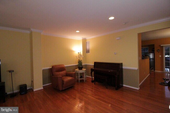 Building Photo - 12010 Lynford Ln