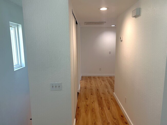 Building Photo - 8325 Spring Desert Pl