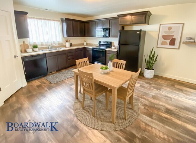 Building Photo - Stunning 3 Bed Townhome in Herriman