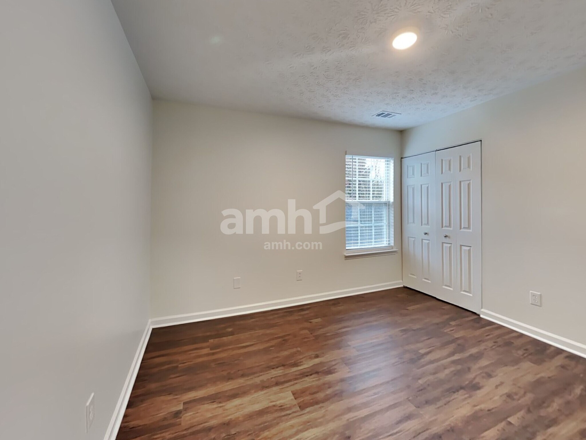 Building Photo - 302 Springmoor Lane
