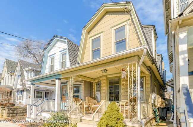 Primary Photo - 93 Mt Hermon Way