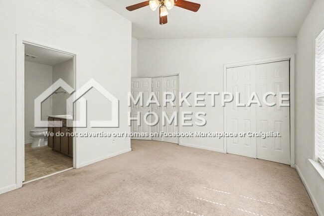 Building Photo - 3013 Freeport Dr