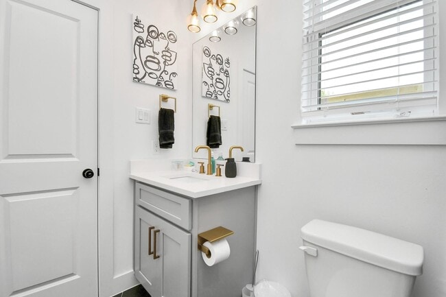 Building Photo - 4610 Indie Hts Ln