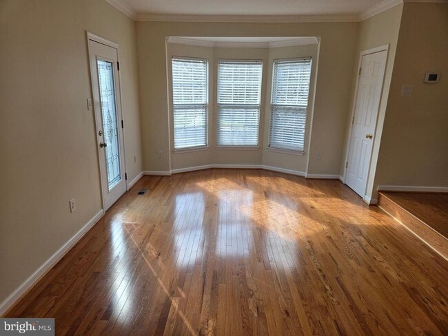 Building Photo - 300 Cinnabar Ln