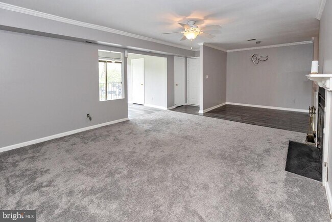 Building Photo - 10 Sumac Ct