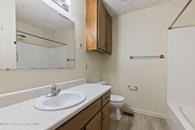 Building Photo - 4442 Dorothy Dr