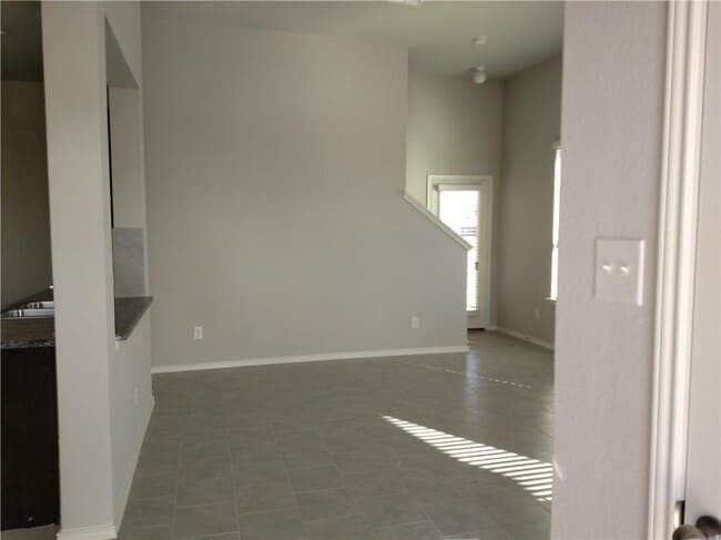Building Photo - 133 Flatland Trl