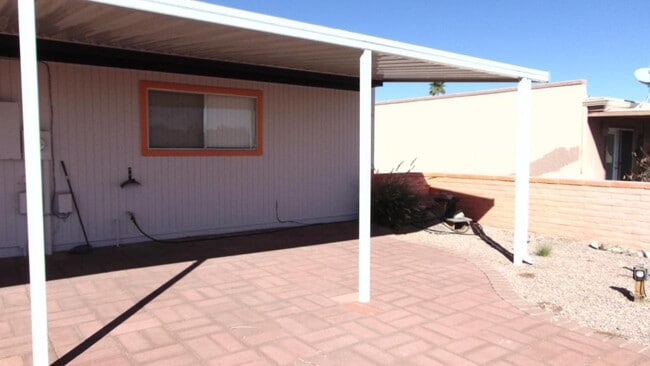 Building Photo - 428 N Calle Del Diablo