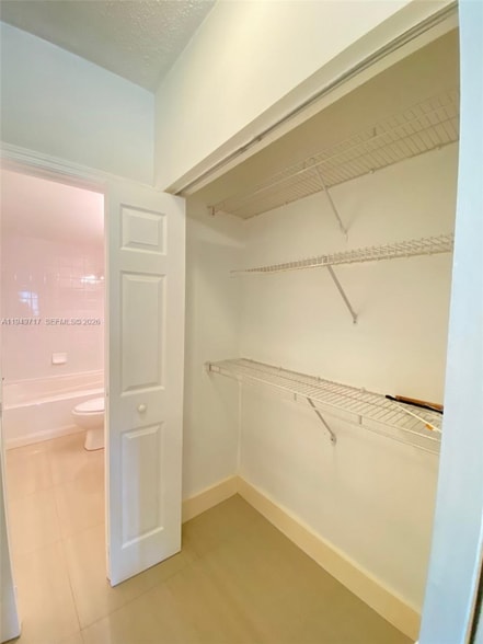 Building Photo - 2440 E Preserve Way