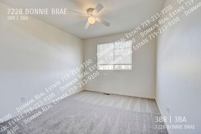 Building Photo - 7228 Bonnie Brae Ln