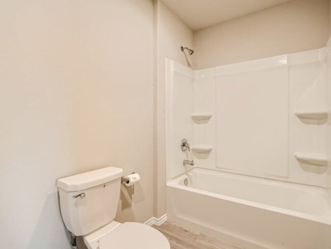 Building Photo - 15011 Dorset Wheel