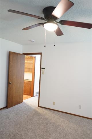 Building Photo - 3905 Glenbrook Dr