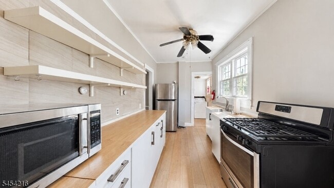 Building Photo - 74 2nd St