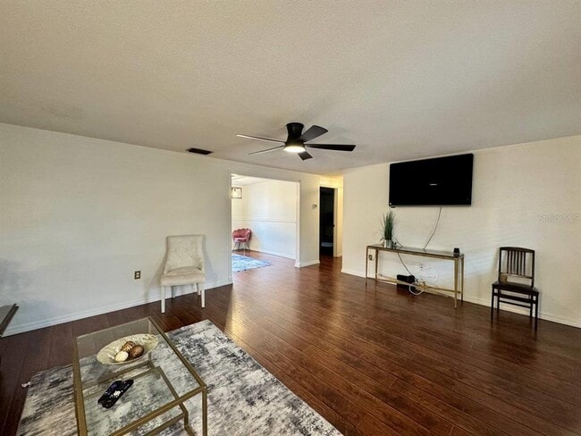 Building Photo - 7514 Spirea Dr