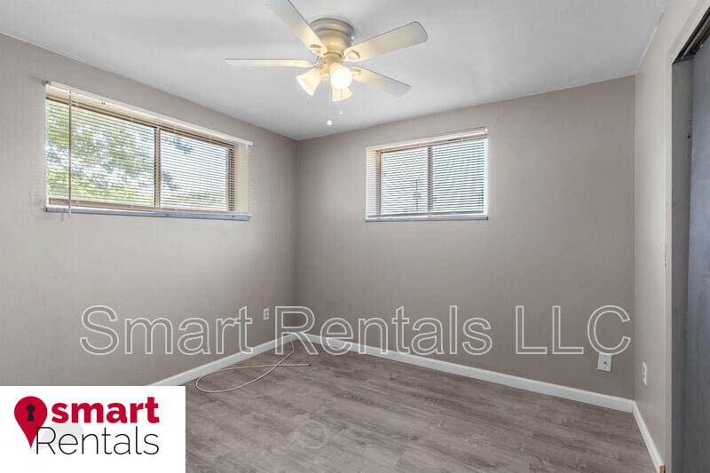 Building Photo - 479 S Holmes Ave