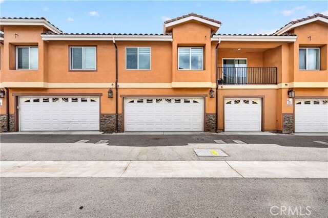 Building Photo - 16408 Valencia Ave