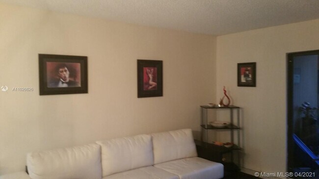 Building Photo - 8415 SW 107th Ave