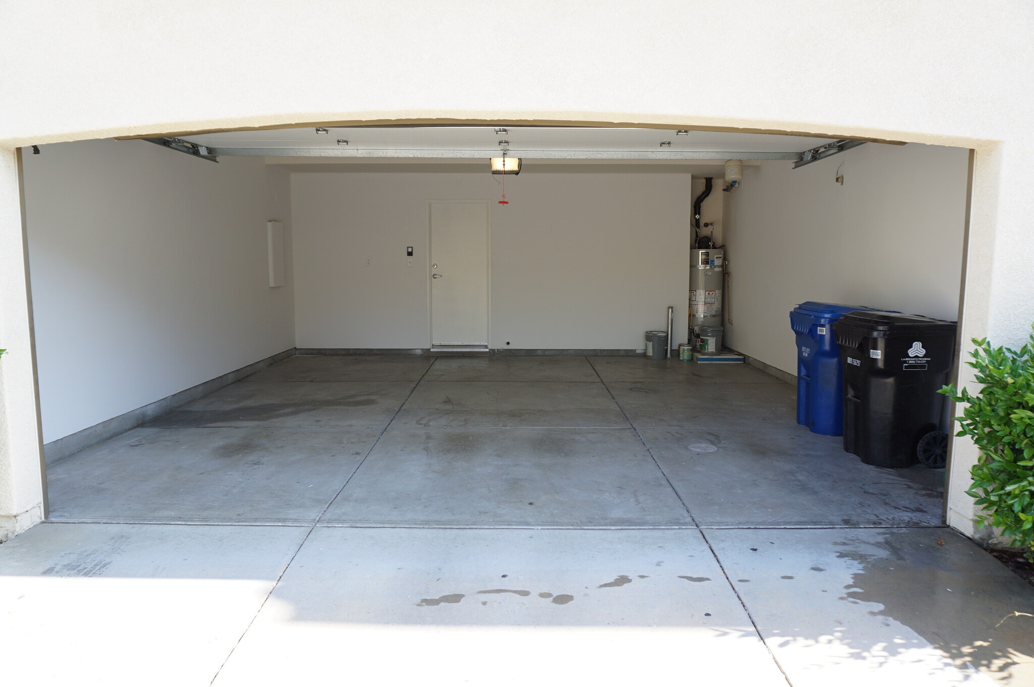 Building Photo - 20406 Paseo Cresta