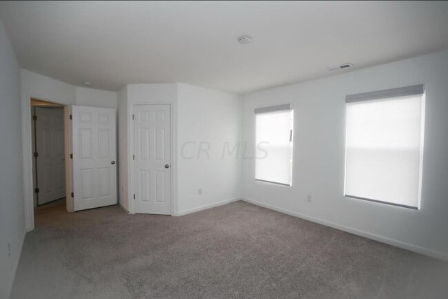 Building Photo - 4978 Crestbrook Dr