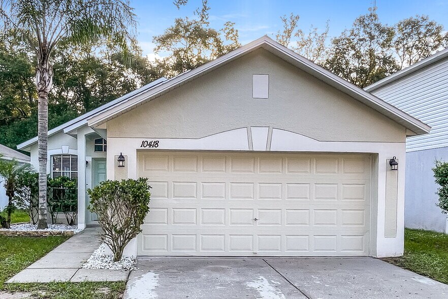 Primary Photo - 10418 River Bream Dr