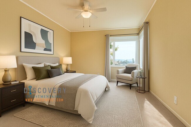 Building Photo - Attractive Mid-Century Modern Dimond Distr...