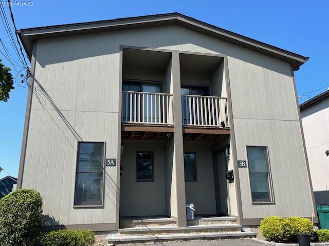 Primary Photo - 5 Dunwood Rd